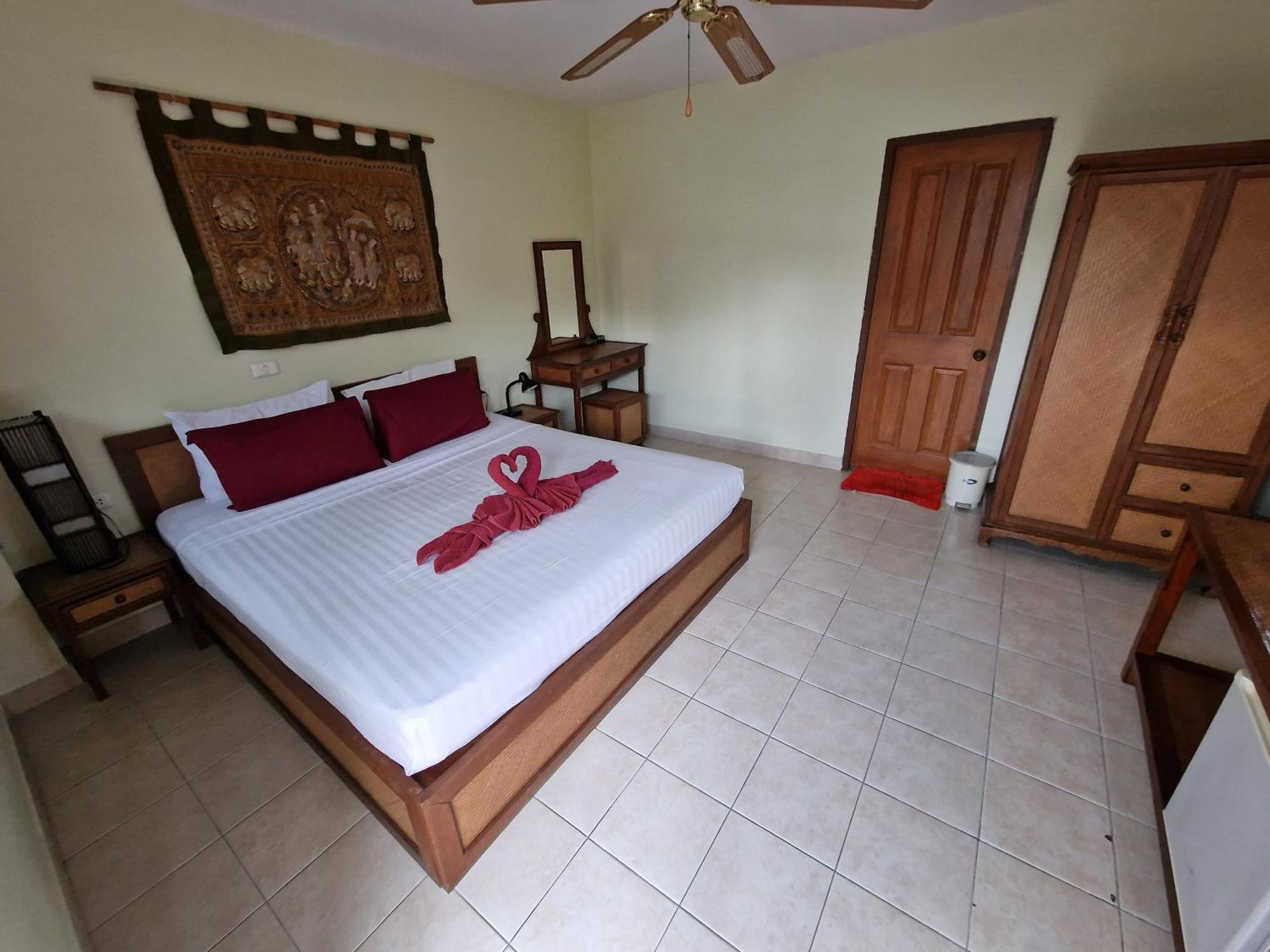 Villa Oranje Chiang Mai — Foto’s 1
